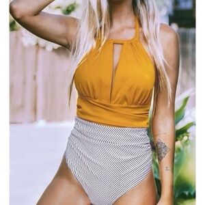 CUPSHE One Piece Textured Mustard w Navy White Stripes Halter Tummy Control XXL